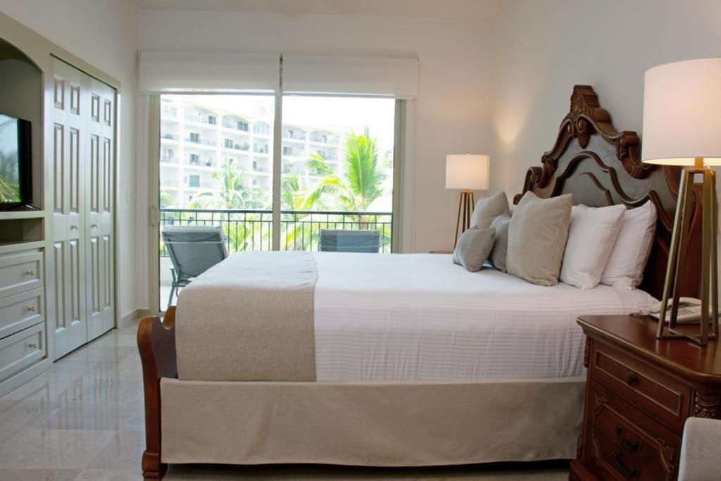 2 Bed 2 Bath, Plus One Den At Playa Royale Condo 3508, Free Wifi Nuevo Vallarta Exterior photo